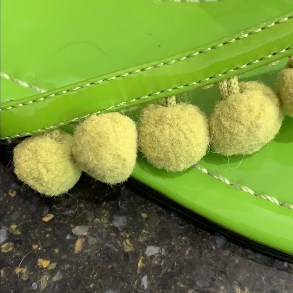 Tory Burch RARE Tennis Ball 🎾 Pom Pom Flip Flops - Picture 7 of 8